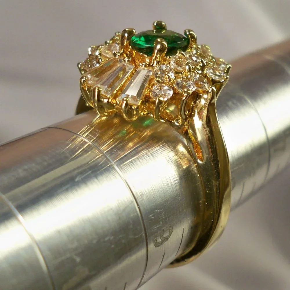 NEW Emerald Green Oval Cute Cubic Zirconias Gold P Ring